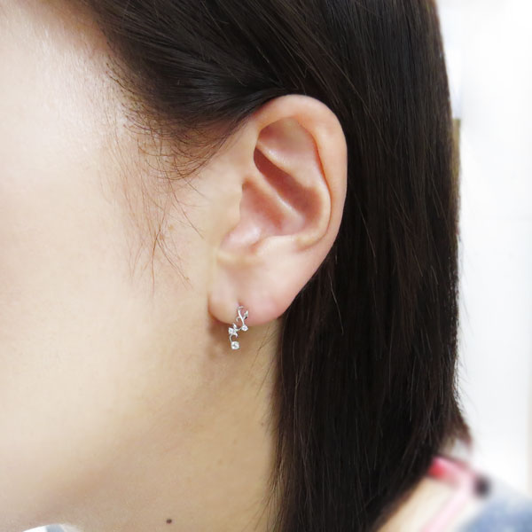 ダイヤモンドピアス アラベスク ピアス 唐草 18金 ピアス_1