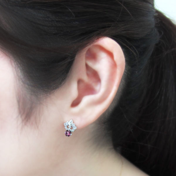 K18 オーバルピアス キュービックジルコニア スタッドピアス