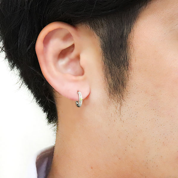 ピアス フープ メンズ 片耳 シンプル 10k 誕生石 8月 ペリドット フープピアス_1