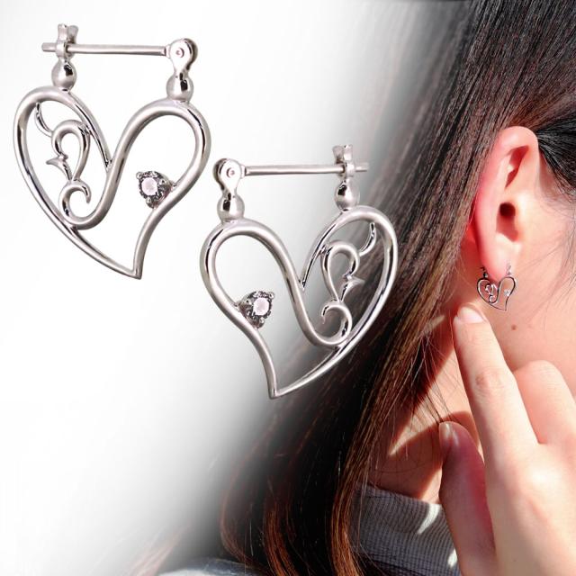 ピアス フープ レディース ハート フープピアス クロッシングピアス ダイヤモンドピアス プラチナの通販は