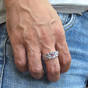 ルビー・リング・メンズ・指輪・シルバー・クロス・リング