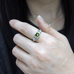 K18 プラチナ900 天然ダイヤモンド0,293ct リング