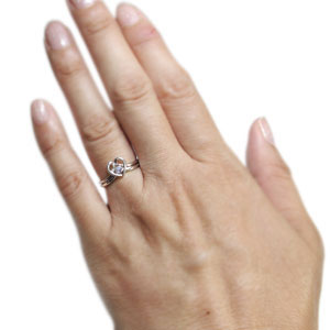 ファランジリング ハート リング K10 指輪 華奢 タンザナイト ピンキーリングの通販は