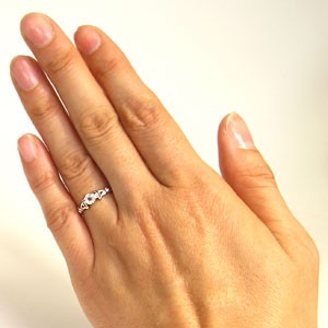 婚約指輪・モルガナイト・リング・k18・エンゲージリングの通販はau ...
