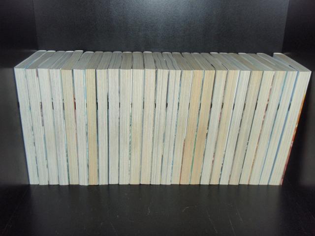 送料無料 クレイモア 1-27巻 八木教広 中古コミック マンガ 漫画 全巻セット_1