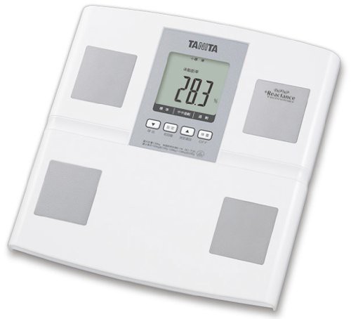 新品　送料無料●TANITA　タニタ 【乗った人をピタリと当てる「乗るピタ機能」搭載】 体組成計 シルバー BC-705-SVの通販は