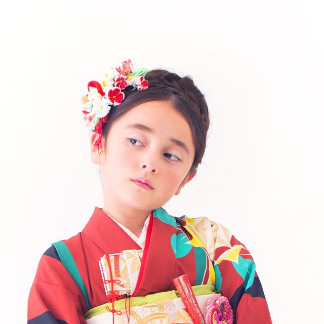 新LILLI 七五三 レンタル 四つ身 着物 七五三 貸衣装 女児 和服 セット 古典 往復送料無料 赤 薔薇 モダン お参り【7歳 貸衣装 七歳 女の子】