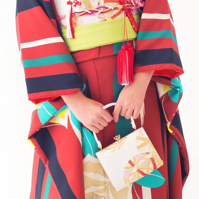 新LILLI 七五三 レンタル 四つ身 着物 七五三 貸衣装 女児 和服 セット 古典 往復送料無料 赤 薔薇 モダン お参り【7歳 貸衣装 七歳 女の子】