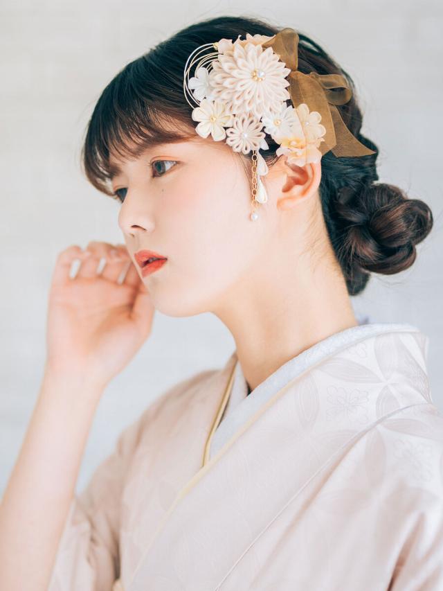 髪飾り 卒業袴 振袖に エレガント&amp;華やか ニュアンスカラー ゴールド系 オーガンジーリボン 花かざり 3点セット 洋風 くすみカラー 日本製 ベージュ アンティークカラー 洋風 和モダン_2