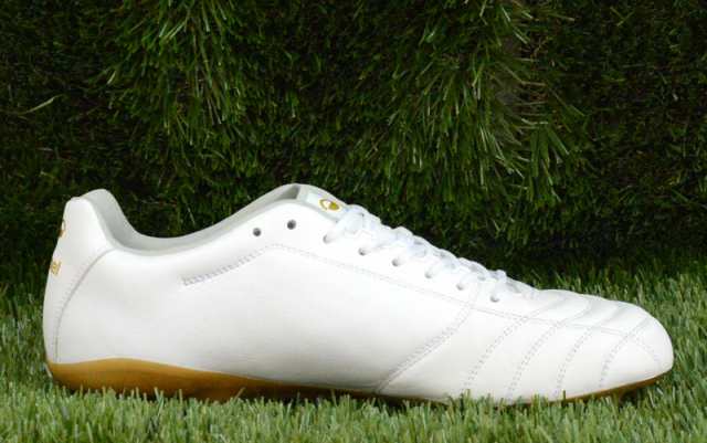 hummel(ヒュンメル) ヴォラート 3 PRO サッカースパイク 24AW