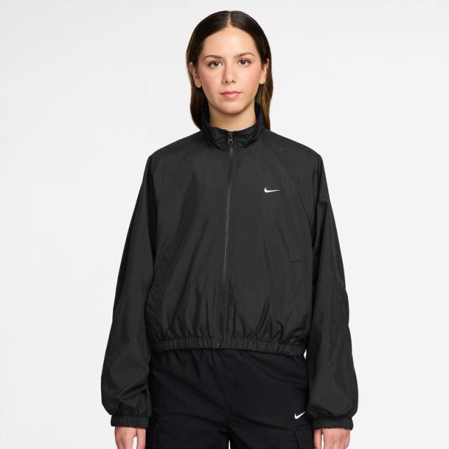 NIKE(ナイキ) ナイキ ウィメンズ NSW クラアシック UV トラック ジャケット スポーツスタイル ウェア ジャケット・ジャンパー IO1474
