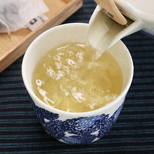 台湾烏龍茶 阿里山金萱 2g×12包×6袋セット 台湾の阿里山で収穫された茶葉を使った烏龍茶 ほのかにミルクのような香り 送料無料 健康茶 ダイエット セット ギフト プレゼント お茶 お中元 敬老の日 2025 プチギフト 内祝い お返し