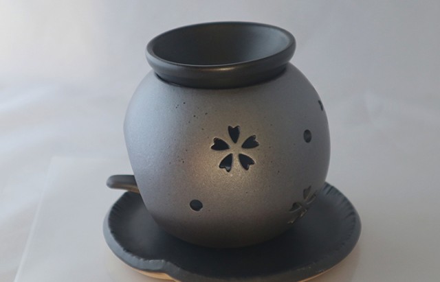 茶香炉】桜 送料無料 国産 茶葉 消臭作用 アロマテラピー 茶香炉 おすすめ 陶器 ギフト 誕生日プレゼント お茶 お歳暮 御歳暮 2022  プの通販はau PAY マーケット - 巣鴨のお茶屋さん山年園