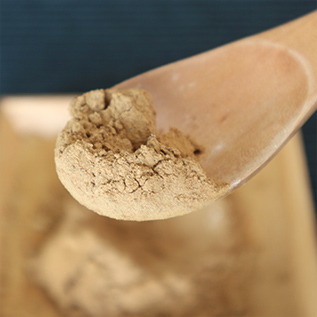 国産100% 青森県産 黒にんにく粉末 30g×10袋セット 青森県の豊かな大地で育った大粒のにんにくを熟成 送料無料 健康食品 妊婦 ダイエット セット ギフト プレゼント お茶 母の日 父の日 2026 プチギフト 内祝い お返し_5