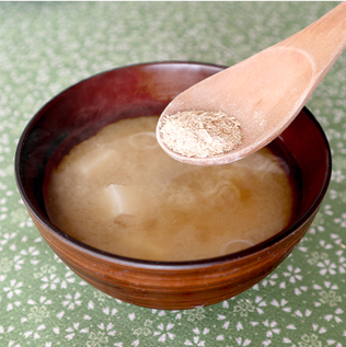 【農薬不使用】 松茸粉末 20g×6袋セット 無農薬で栽培された松茸を温風乾燥させて粉末に 健康 送料無料 緑茶 ダイエット ギフト プレゼント お茶 母の日 父の日 2026 プチギフト 内祝い 早割_5