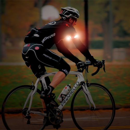 Ledセーフティーバンド ランニングベルト えらべる2色 ランニング アームバンド 腕や足首に巻いて存在をアピール ランニングや犬の散歩の通販はau Pay マーケット Dejima Online