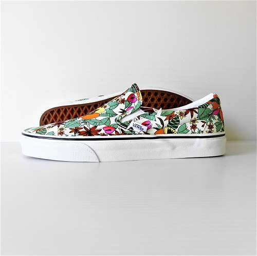 Vans バンズ メンズ クラッシック スリッポン 花柄 Classic Slip On Vn0a4u38ws9 Bitfbltrwht Multi Tropic の通販はau Pay マーケット C C Company