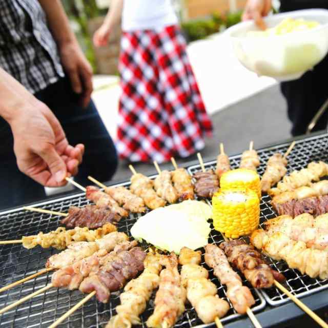 バーベキュー セット 食材 焼肉 q 焼き鳥 豚バラ串 30g 300本 バーベキュー 焼 肉 応援 焼鳥 業務用 冷凍 素焼き q お祭り イベントの通販はau Pay マーケット ミート２１ショップ