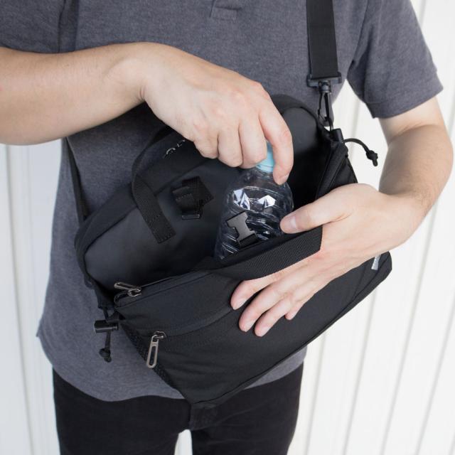 ショルダーバッグ メンズ 斜めがけ 小さめ B5 横型 タブレット 通勤