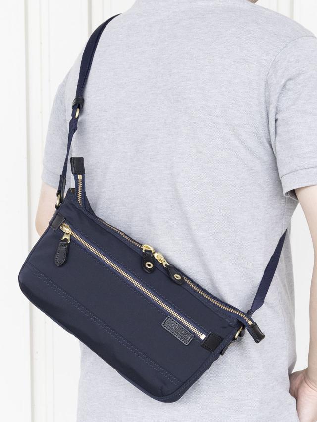 ショルダーバッグ メンズ 小さめ 斜めがけ ブランド ナイロン 軽い