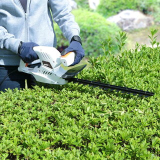 共立ヘッジトリマーHTM3生垣 バリカン 植木 混合草刈機芝刈 剪定 刈取実働品 共立ヘッジトリマーHTM3生垣 バリカン 植木 混合草刈機芝刈 剪定 刈取