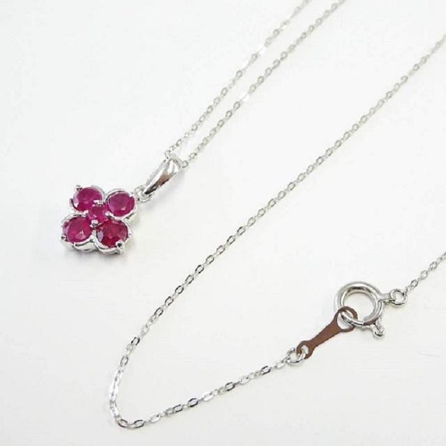 SV925シルバー天然ルビーペンダントネックレス0.5ct クローバーモチーフ ルビー0.5ct【ギフトラッピング済み】【7月誕生石ルビー】_1