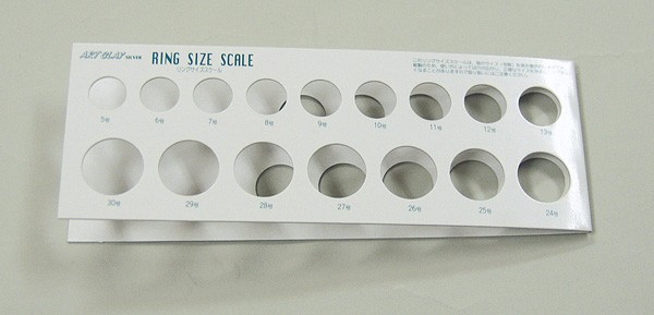 リングサイズスケール F 0054 紙製の指輪サイズ計測器具 Mi 相田化学 Kn の通販はau Pay マーケット 毛糸蔵かんざわ