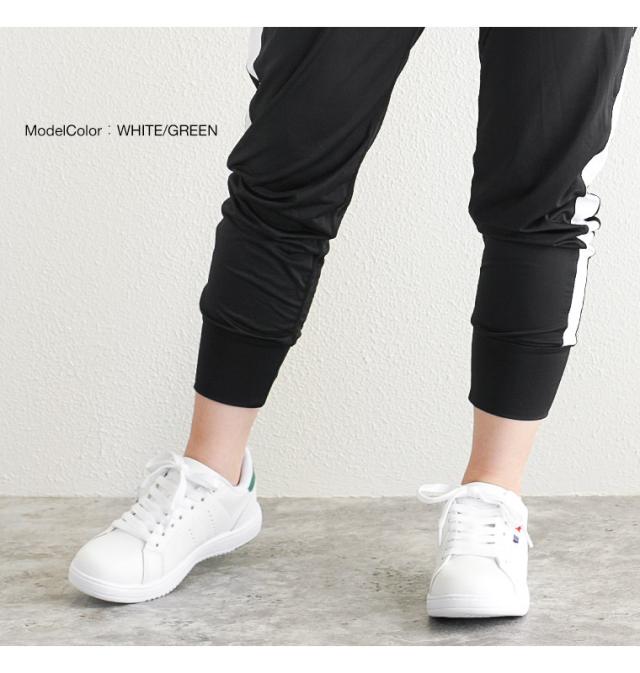 スニーカー レディース おしゃれ 白 黒 軽量 ローカットスニーカー レディース コートスニーカー スポーツシューズ 人気 軽い ウォーキンの通販はau Pay マーケット スニーカーとレインシューズのs Mart