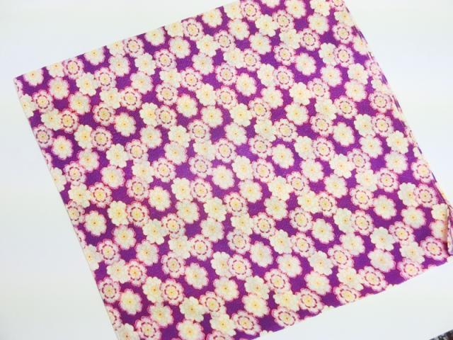 ちりめん風呂敷 紫に小花 和雑貨 和柄 和小物 ふろしき レーヨン 和装小物 便利 包み 保存 お弁当 3枚までの通販はau Pay マーケット 安売り天国とせん