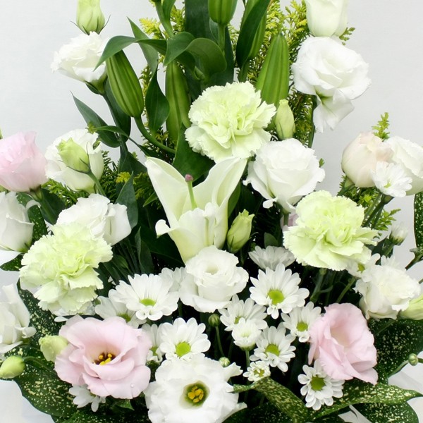 供花 白ユリとトルコキキョウの清楚な感じのお供え花の通販はau Pay マーケット 向島花栄 Au Pay マーケット店 供花 白ユリとトルコキキョウの清楚な感じのお供え花の通販はau Pay マーケット 向島花栄 Au Pay マーケット店