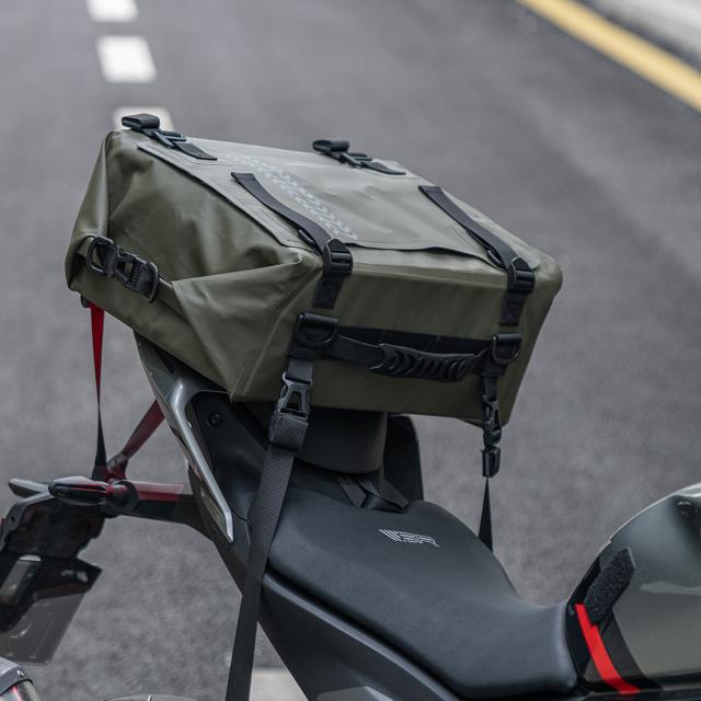 バイク用リアキャリア+ツーリングバツク Ninja ZX-25R ZX-4R SE ZX-4RR リアキャリア＋リアボックス