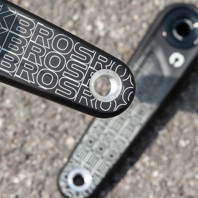 カーボンクランク カーボンファイバー ロードバイク 高強度 耐久性 162.5mm 165mm 167.5mm 170mm 172.5mm 175mm 安定 EASTON シマノ 互換性 軽量 丈夫 サイクリング カスタマイズ ロックブロス ROCKBROS