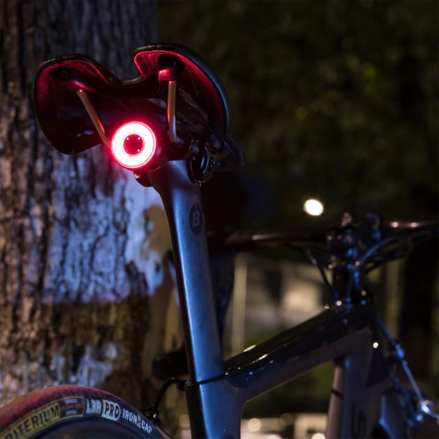 ライト 自転車 テールライト 自動点灯 ブレーキ点灯 Usb充電の通販はau Pay マーケット 自転車グッズのロックブロス ライト 自転車 テールライト 自動点灯 ブレーキ点灯 Usb充電の通販はau Pay マーケット 自転車グッズのロックブロス