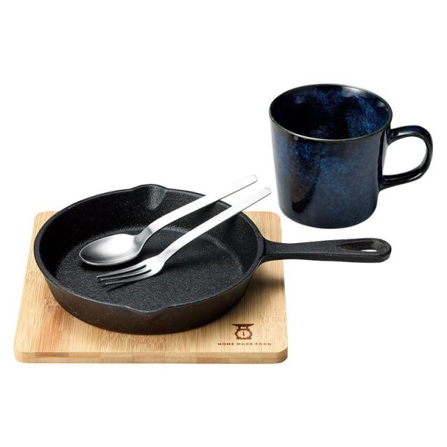 C 料理 おしゃれ キッチンウェア 調理器具 フライパン 鍋 キッチン 台所 ナチュラルカラー スキレットセット ネイビーの通販はau Pay マーケット トクリサ