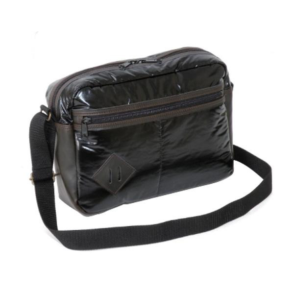 送料無料  ED KRUGER グラスコー ショルダーバッグ 14-0069 ブラック  陶器のような美しい光沢感。