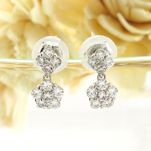 Ｋ18ＷG フラワーブラ ダイヤ ピアス K18WG フラワーブラ ダイヤ ピアス K18 フラワーダイヤモンド ピアス