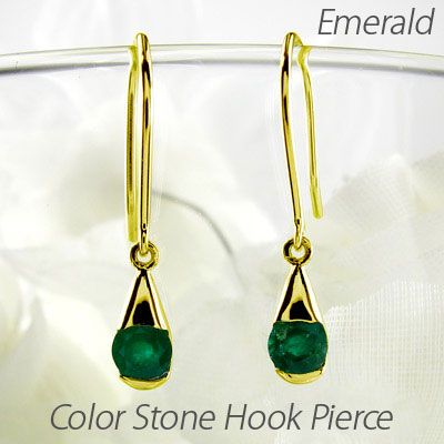 エメラルド フックピアス 5月 誕生石 一粒 ドロップ 揺レル 18金の通販は 26,320円