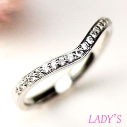 ダイヤリング Ｖ字 結婚指輪K18WG  誕生日 プレゼント 結婚記念の通販は