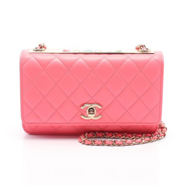 シャネル CHANEL マトラッセ ショルダーバッグ バッグ レザー レディース ピンク系 AP0250 【中古】