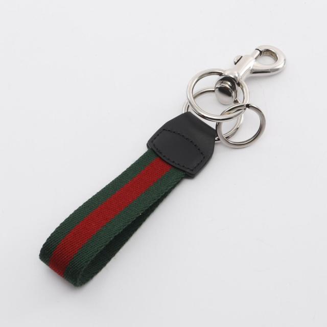 グッチ GUCCI ウェブ ストライプ キーチェーン キーホルダー アクセサリー キャンバス レザー メタル メンズ ブラック系 / レッド系 / グリーン系 804040JAAG1 8942 【新品】