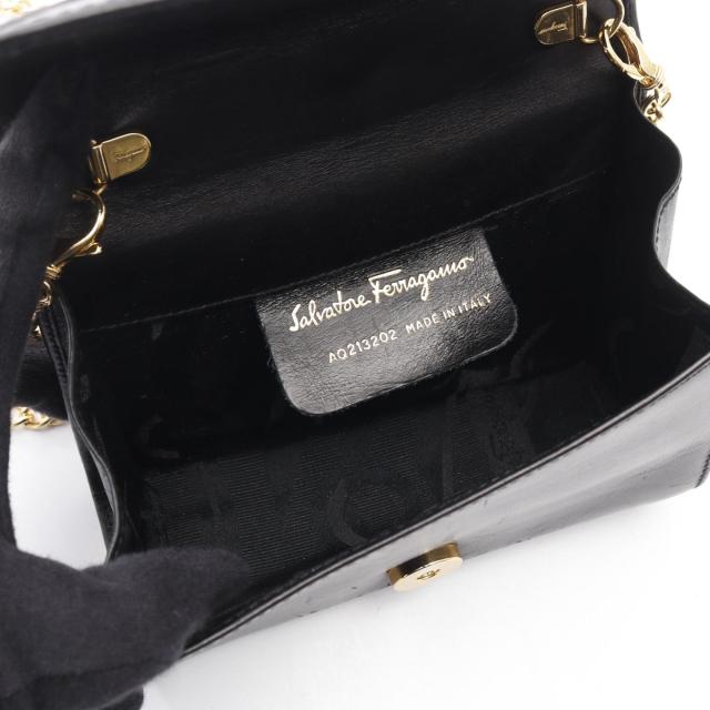 Salvatore Ferragamo ヴェラ レザー ワンショルダー バッグ Salvatore Ferragamo ワンショルダーバッグ ヴァラ レザー Salvatore