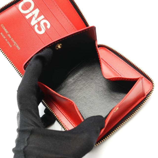 コムデギャルソン COMME des GARCONS HUGE LOGO ラウンド財布 財布