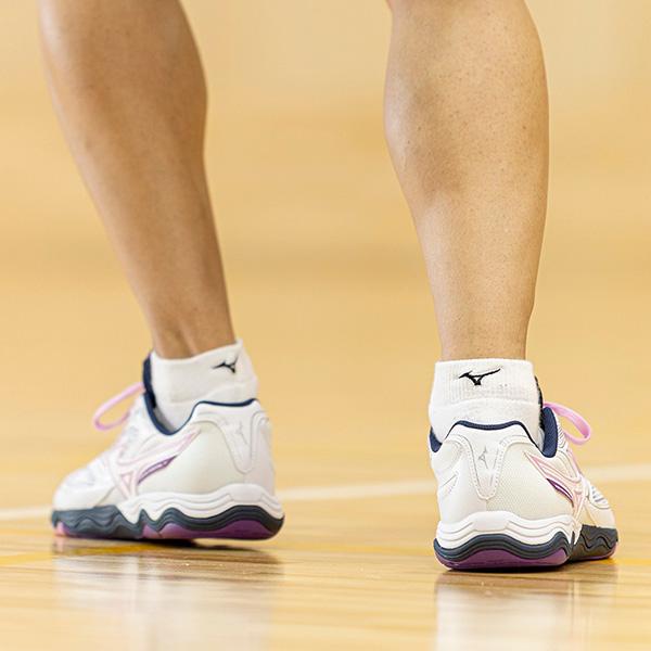 【値下げ　一部洗濯済】卓球シューズ　ミズノ　ウェーブメダル7　26.5ｃｍ ミズノ(MIZUNO) 卓球シューズ ウエーブメダル7 81GA2315 ホワイト