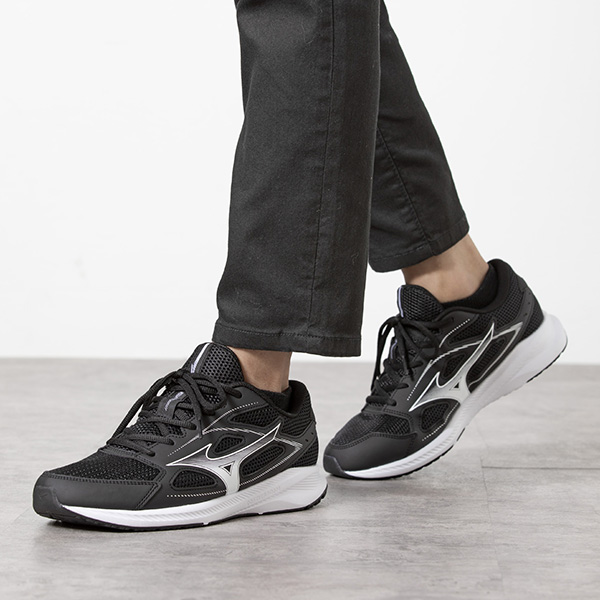 ミズノ ランニングシューズ ]マキシマイザー26 MAXIMIZER 26 ユニ