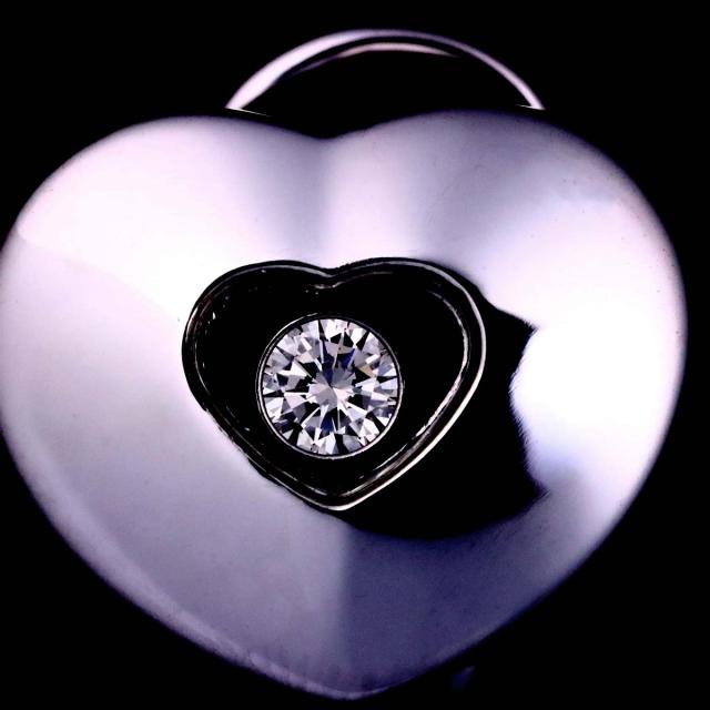 ショパール ハッピーハート 1Pダイヤ ドロップピアス K18WG 箱付