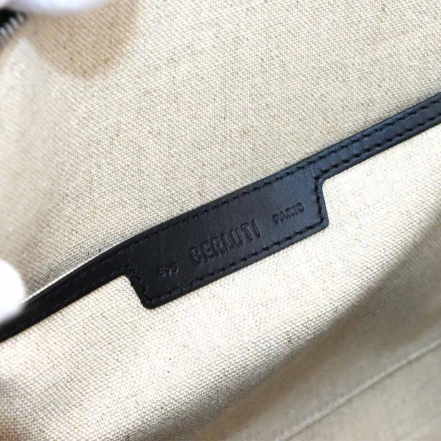 未当てはめる 見せびらかす品 ベルルッティ 御徒面子 ニノ GM クラッチペダル 御徒面子 ヴェネチアレザー 薄墨色 スクリット メンズ 90318228 【中古】ブランド名