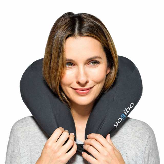 アイマスク付きで飛行機や休憩中の仮眠に便利なベストセラー「Yogibo Neck Pillow X Logo（ヨギボー ネックピロー  エックスロゴ）」の通販はau PAY マーケット - Yogibo公式オンラインストア | au PAY マーケット－通販サイト