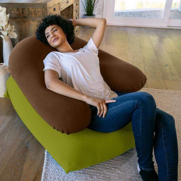 小さめのお部屋でも使えるコンパクトなソファ「Yogibo Mini（ヨギボー