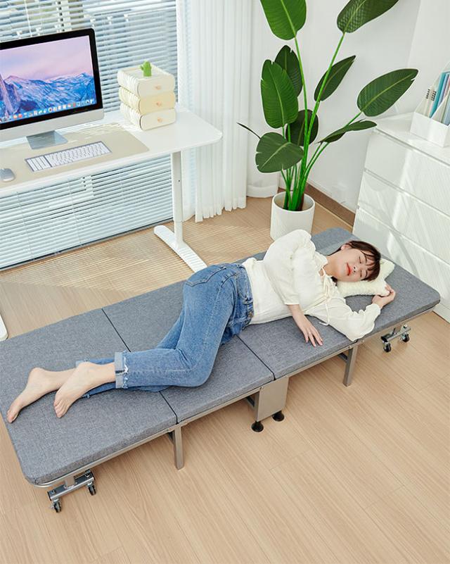 新作 おりたたみベッド コンパクト 折りたたみ ベッド シングル 角度調節可能 簡易ベッド 折り畳み ベッド 組立不要 折りたたみベッド 家庭用 昼休み 昼寝 オフィスベッド シングル 軍用ベッド 付き添い簡易硬板背もたれベッド_14