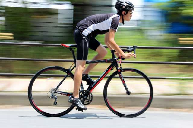 ロードバイク 自転車本体 700×23C シマノ クラリス 16段変速 STIレバー 
